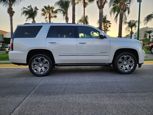 GMC Yukon 6.2 Denali 8 Vel Awd At