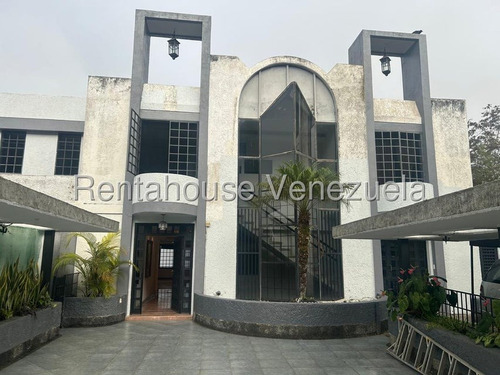 Amplio Apartamento En Alquiler En Alto Hatillo #25-13619 Josmary Sanjuan