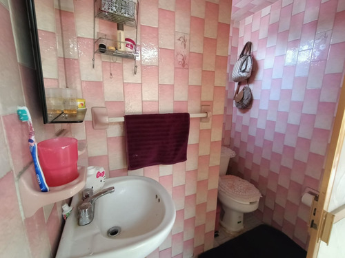 Casa En Venta En Los Reyes Ixtacala 3 Recámaras, Estudio, 1.5 Baños, Un Auto