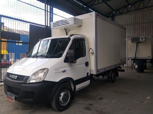 Iveco Daily 35s14 Ano 14 Com Bau Refrigerado