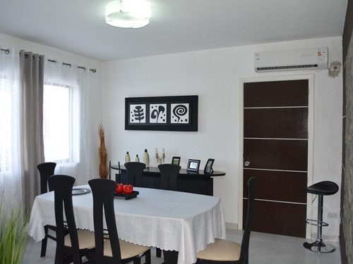 Imagen 24 de 30 de Se Vende Bella Casa De 3 Niveles Nisperos Valencia Atc-552 04125067379 04244900499
