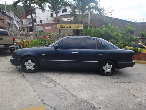 Imagen 8 de 13 de Mercedes-benz E 320 Advantarge