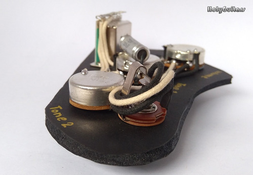 Imagem 3 de 5 de Kit Elétrica Vintage Stratocaster Holyguitars C/ Pio Strato