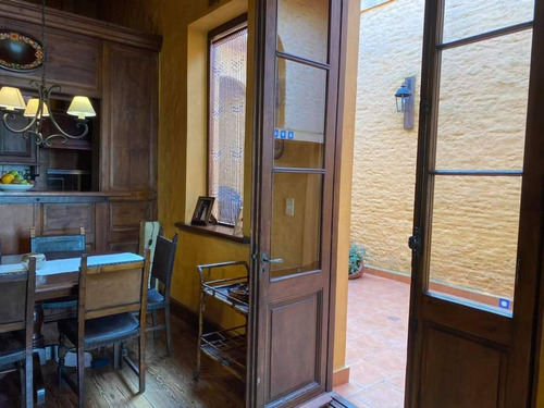 Importante Casa En Barrio Sur Palermo 3 Dormitorios Jacuzzi Estufa A Leña Garage Montevideo