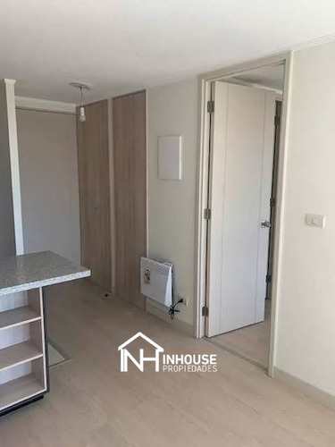 Departamento En Venta De 2 Dorm. En Estación Central