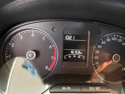 Imagen 9 de 13 de Volkswagen Polo 2020 5p Comfortline Plus Tiptronic