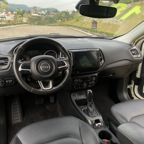Jeep Compass 2.0 Longitude Flex Aut. 5p