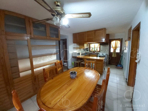 Imagen 5 de 17 de Casa De 5 Dormitorios Y Piscina En Altos Del Pinar. Venta Y Venta Anual