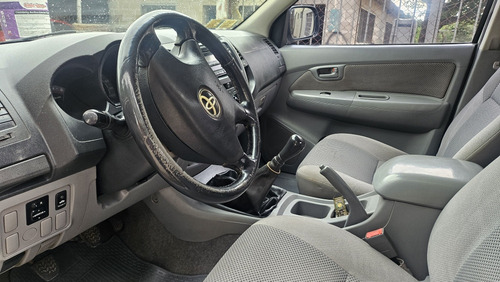 Toyota Hilux 2.8 Cd Srx 177cv 4x4 At