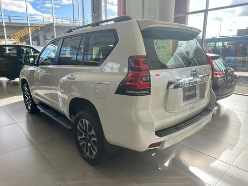 Seguimos De Feria Toyota Prado Vx 4.0 Gasolina Disponible.
