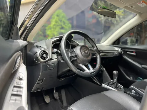 Mazda 2 1.5 Touring Mt