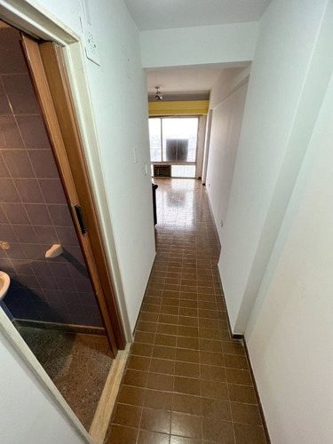 Imagen 6 de 10 de Departamento Monoambiente - Excelente Ubicacion -