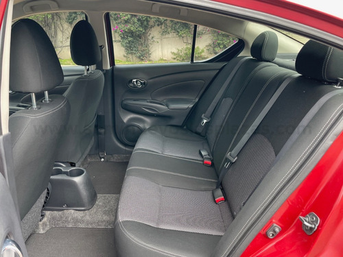 Imagen 5 de 15 de Nissan Versa 2017 Advance Estandar Clima Excelente Estado
