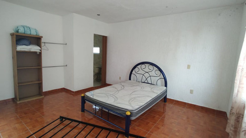 Casa En Venta En El Fraccionamiento Vergeles
