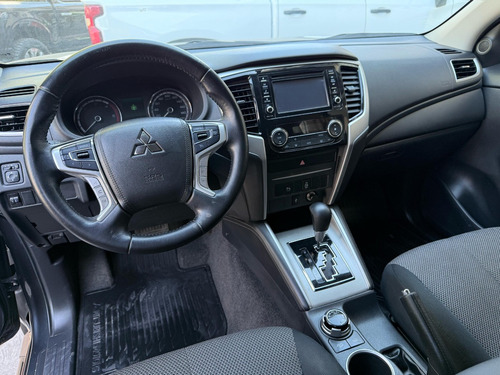 Mitsubishi L200 2.4 Cd Gls 4X4 At