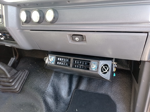 Imagen 5 de 17 de Casa Rodante F100/1988 Homologado