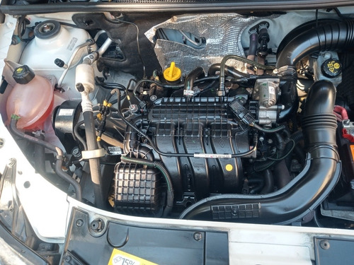 Imagem 5 de 8 de Renault Sandero 2018 1.0 12v Authentique Sce 5p