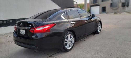 Imagen 8 de 15 de Nissan Altima 2017 3.5 Exclusive Cvt