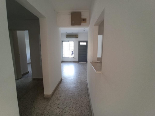 Imagen 2 de 20 de 7 E/ 163 Y 164, Berisso - Casa En Ph En Venta