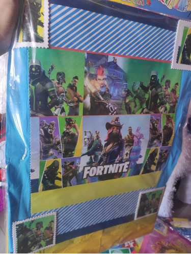 Faldon Para La Mesa De Fornite