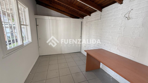 Casa En Arriendo De 5 Dorm. En Ñuñoa