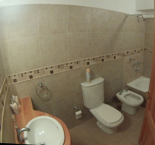 Imagen 24 de 28 de Departamentos Turisticos / Temporales En San Martin De Los Andes De 1 A 4 Pax - Nivel Hotelero, C/estacionamiento, Patio, Parrilla, Wifi. Smartv, Inmejorable Ubicacion Y Calidad