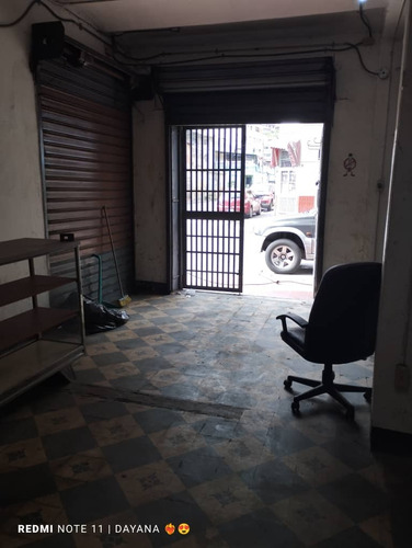 Imagen 8 de 8 de Venta -casa-locales (con Dos Locales Pb) En Plena Avenida De Puente Hierro