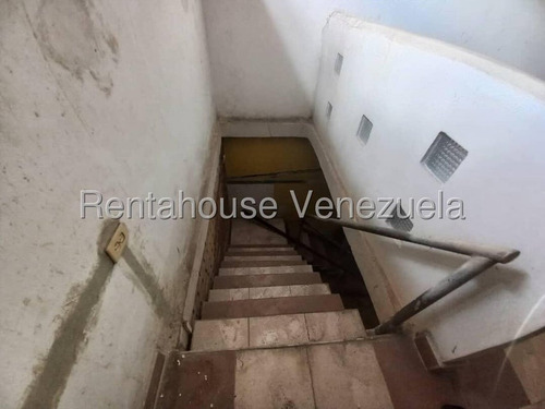 Dennymar, Alquila Local Comercial En El Tocuyo, Ofreciendote Un Ambiente Distribuido En 2 Ambientes, Donde Podrás Dar Continuidad O Inicio A Ese Gran Proyecto Empresarial. Contáctame B5998e
