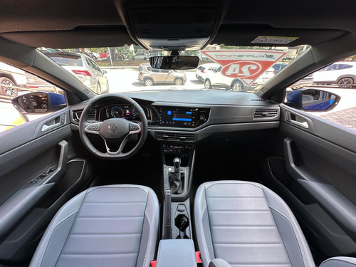 Volkswagen Nivus 1.0 200 TSI TOTAL FLEX HIGHLINE AUTOMÁTICO