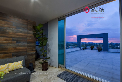 Penthouse De Super Lujo En Venta En Attala Zona Andares