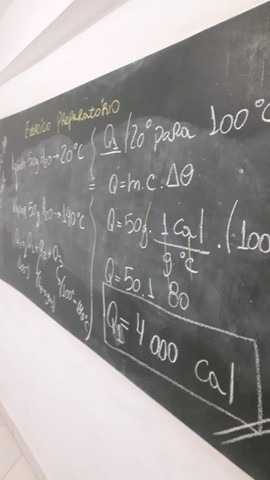 Imagem 2 de 5 de Professor De Matemática Física E Química