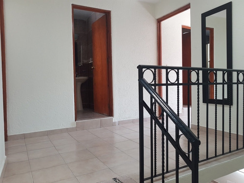 Bonita Casa A 3 Minutos De La Costera!!