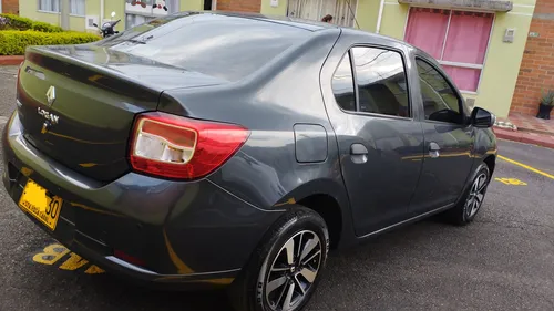 Renault Logan 1.6 Expression / Life +