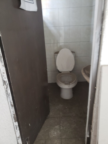 Imagen 13 de 14 de Venta De Bodega Sobre Rio Consulado