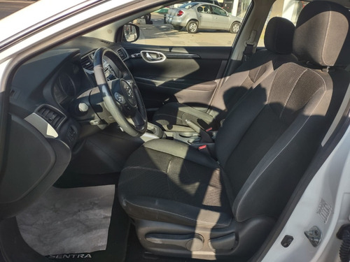 Imagen 9 de 15 de Nissan Sentra Advance 2017 - T. Manual