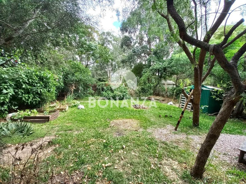 Imagen 25 de 30 de Casa En Venta En Piriápolis Barrio Residencial Country 3 Dormitorios Parrillero Parque Buen Terreno De 594 M²