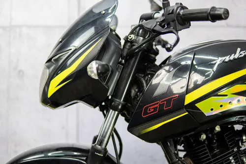 Bajaj Pulsar 180 Fi Neon 2023