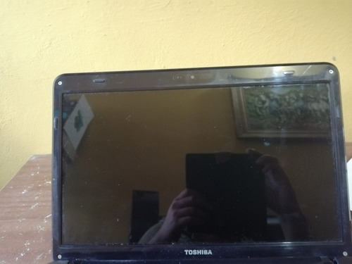 Bisel Laptop Toshiba Satelite L745d