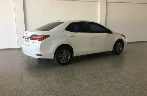 Imagen 11 de 12 de Toyota 2017 Corolla 1.8 Xei L/14 Pack Cvt