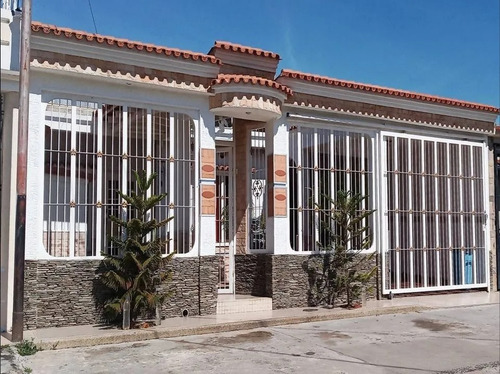 Casa En Venta/ Urbanización Villas Del Centro/ Pg 1112