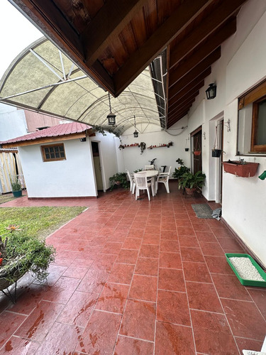 Venta - Linda Casa Multifamiliar - Lista Para Mudarte - Ideal 2 Familias - Villa Madero
