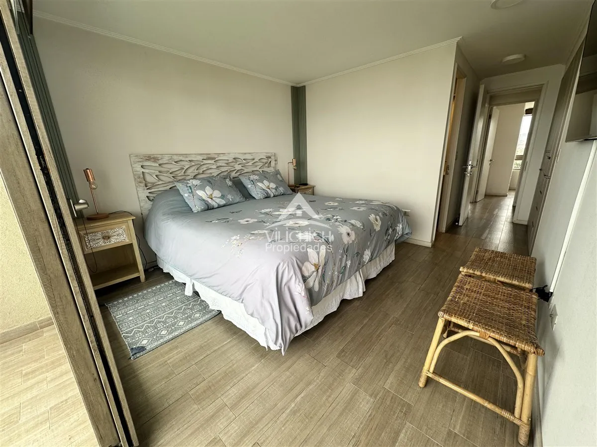 Imagen 3 de 21 de Departamento Amoblado En Venta De 3 Dorm. En Avda. Costanera