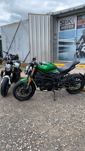 Imagen 3 de 17 de Benelli 752 S En Sbk Motos