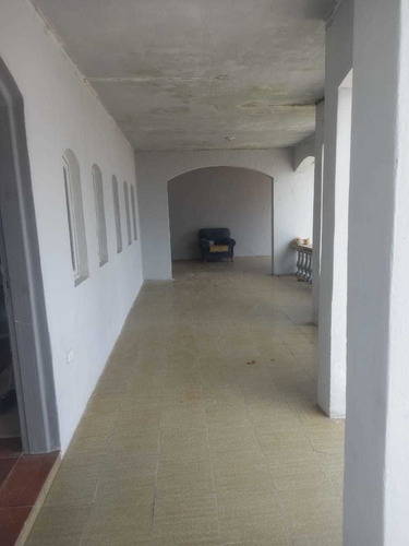 Imagem 4 de 12 de Casa 4 Quartos C Piscina Em.mongagua Frente O Mar R$370.000