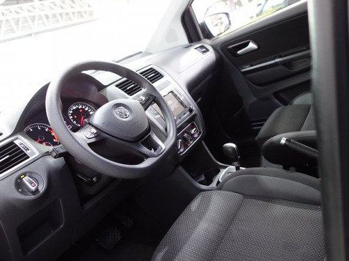Volkswagen Fox Fox 1.6 MSI TOTAL FLEX CONNECT 4P I-MOTION