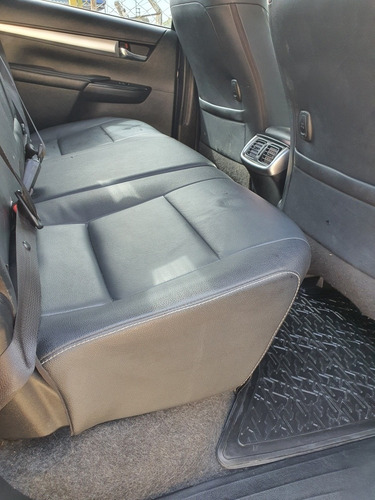 Toyota Hilux 3.0 Cd Srv Cuero 171cv 4x2 - E4 2016