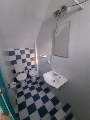 Imagen 7 de 10 de Vedia Al 100 - Sarandi - Dto Tipo Casa 2 Ambientes
