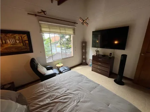 Vendo Casa Sector Loma De Los Bernal