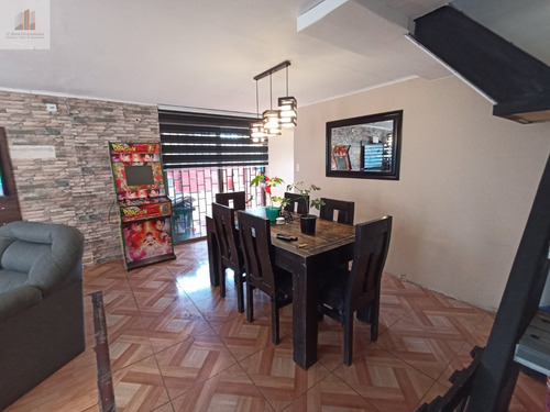 Se Vende Casa 4d/2b De 125/138 M2, Comuna El Bosque