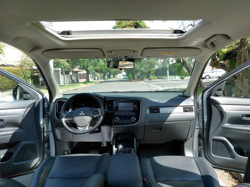 Mitsubishi Outlander 2.400cc At 7 Puestos 4x4